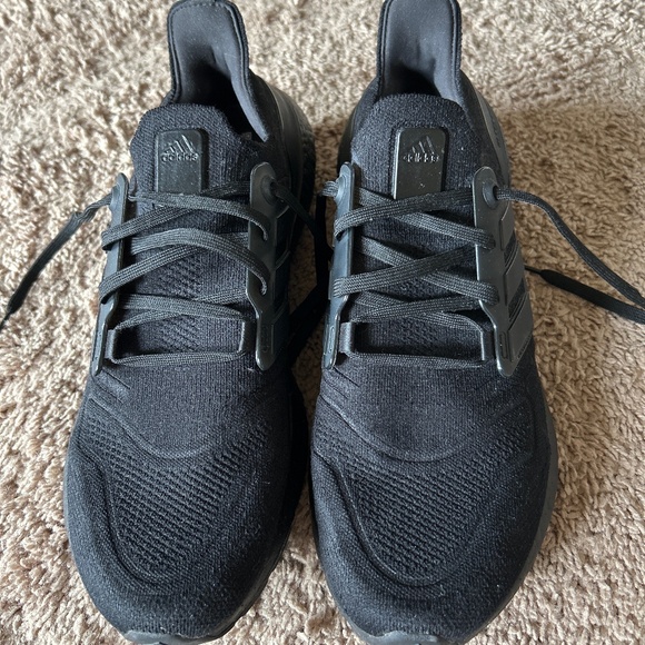 adidas Other - Adidas Ultraboost 21 (triple black)